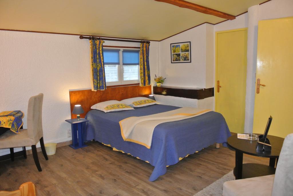 Bed and Breakfast La Vieille Bastide Flayosc Zewnętrze zdjęcie