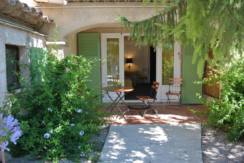 Bed and Breakfast La Vieille Bastide Flayosc Zewnętrze zdjęcie